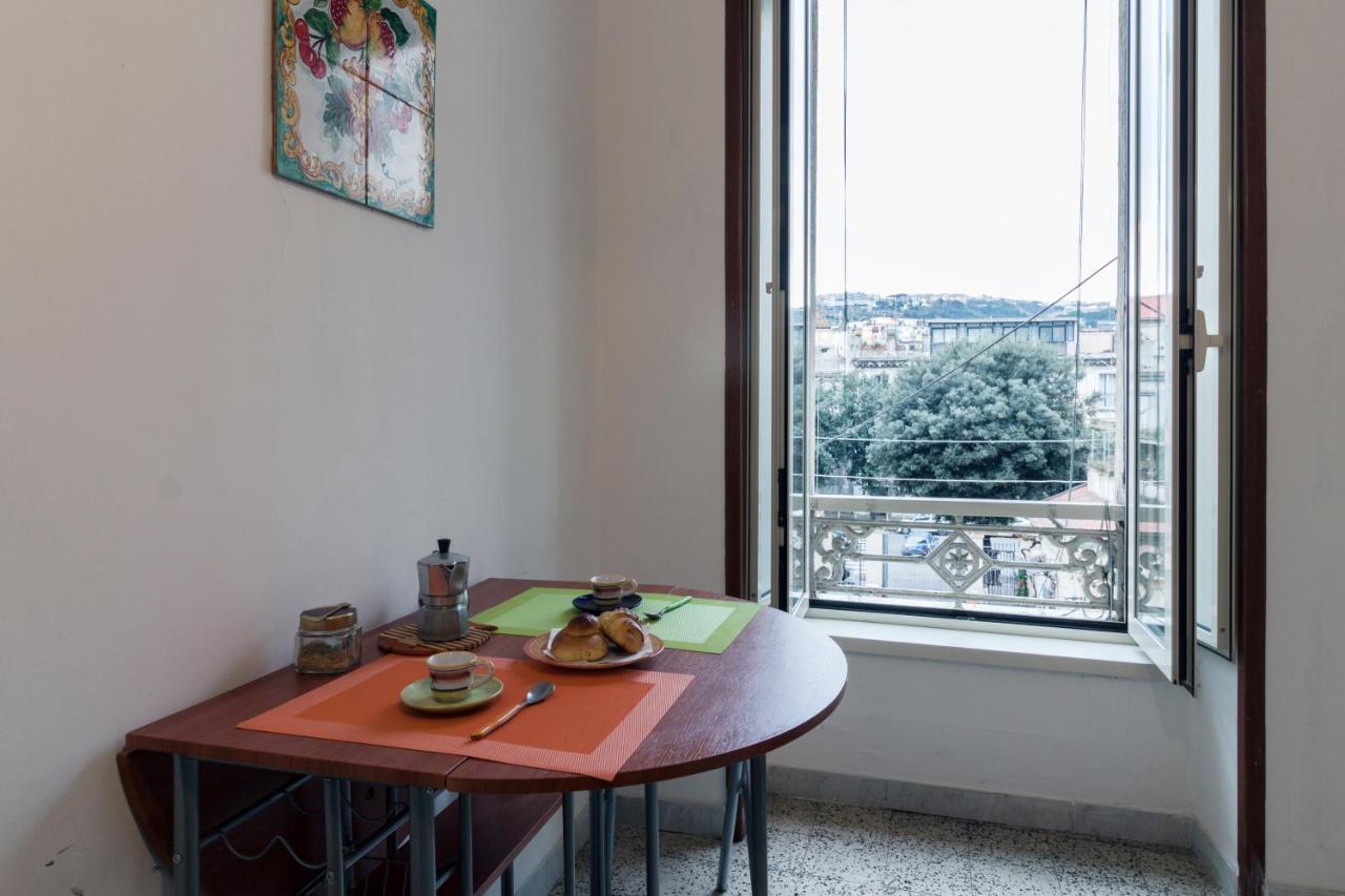 Bnb Etnuvio, Double Rooms In Napels Buitenkant foto