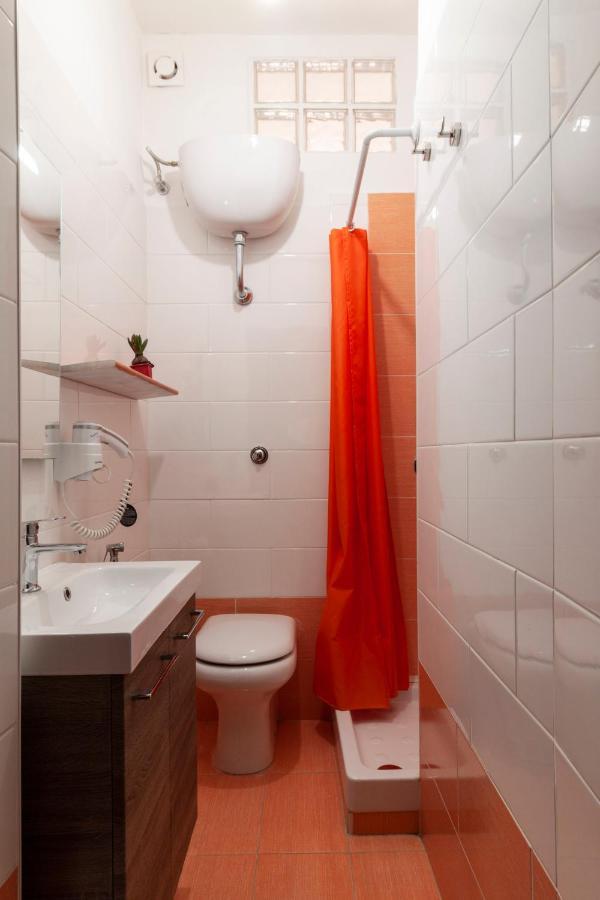 Bnb Etnuvio, Double Rooms In Napels Buitenkant foto